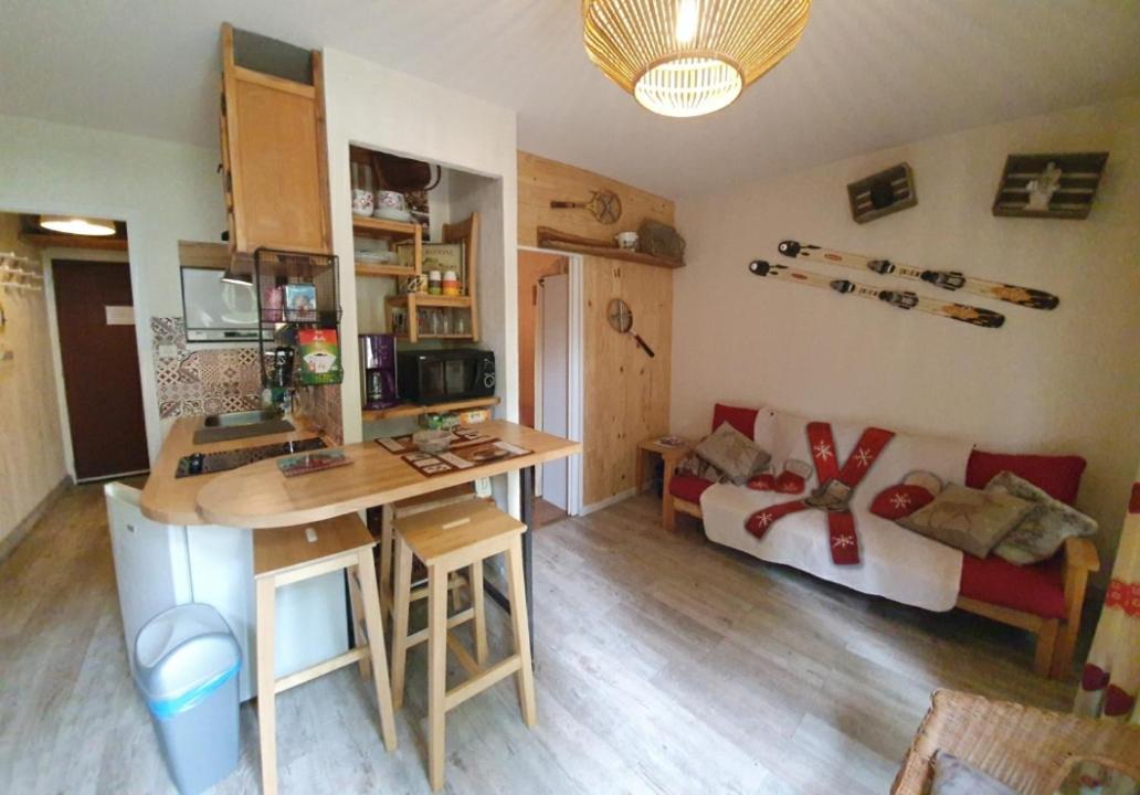 T2 Centre Avec Jardinet Apartamento Bagnères-de-Luchon Exterior foto